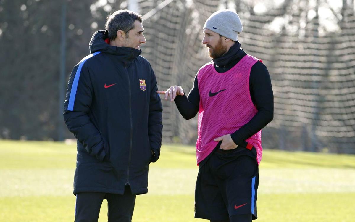 Vidéo - Les joueurs du FC Barcelone saluent le travail d'Ernesto Valverde