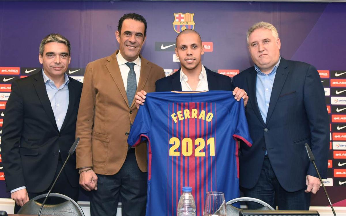 Ferrao renueva con el Barça Lassa hasta el 2021