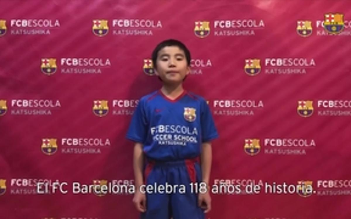 Las FCBEscolas de todo el mundo cantan el himno del FC Barcelona por su 118 aniversario