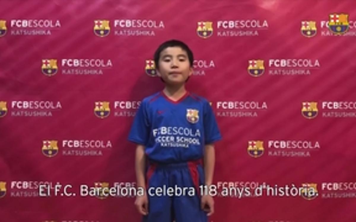 Les FCBEscoles de tot el món canten l'himne del FC Barcelona pel seu 118 aniversari