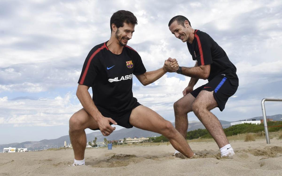 El Barça Lassa realiza una jornada de trabajo en la playa