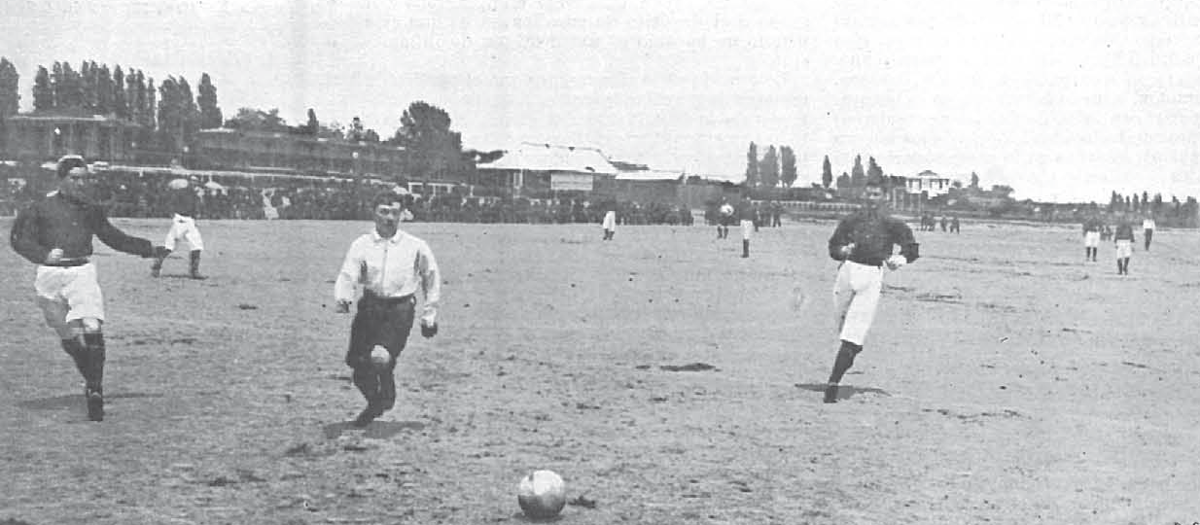 The first ever meeting between Madrid and FC Barcelona in 1902
