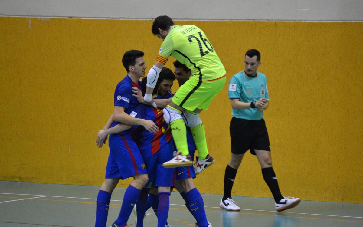 El Barça B golea al Rivas y sueña con el título (2-7)