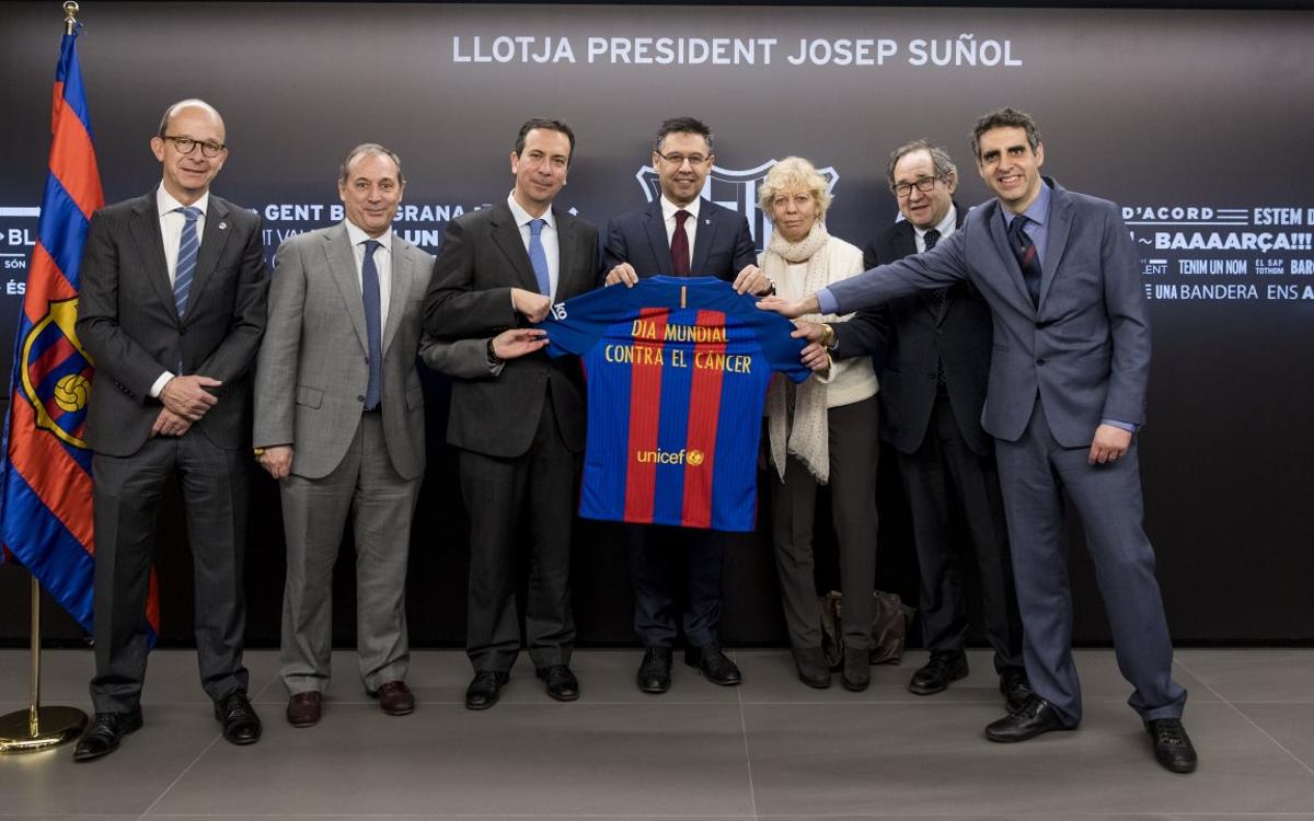 El Barça celebra el Día Mundial contra el Cáncer en el Palco President Suñol
