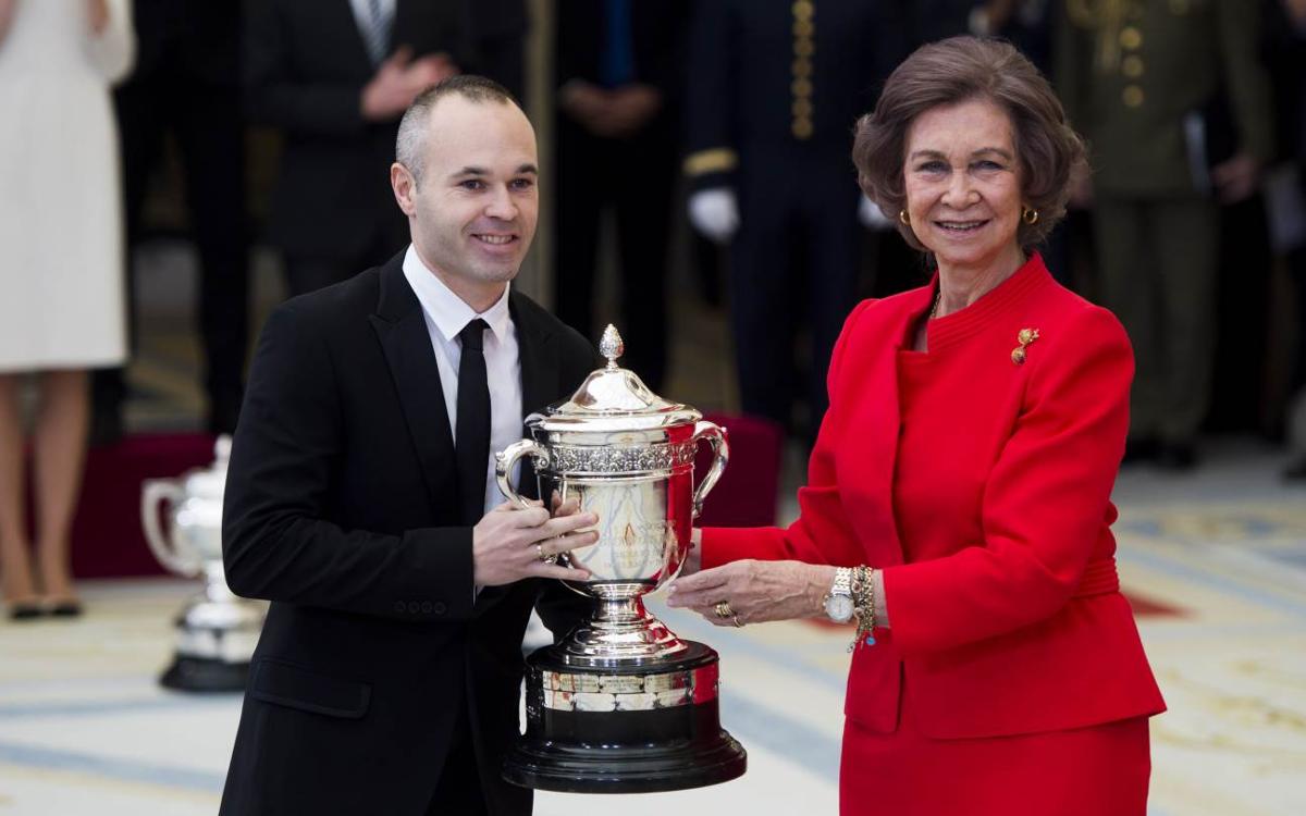 Andrés Iniesta collects Queen Sofia Award in Madrid