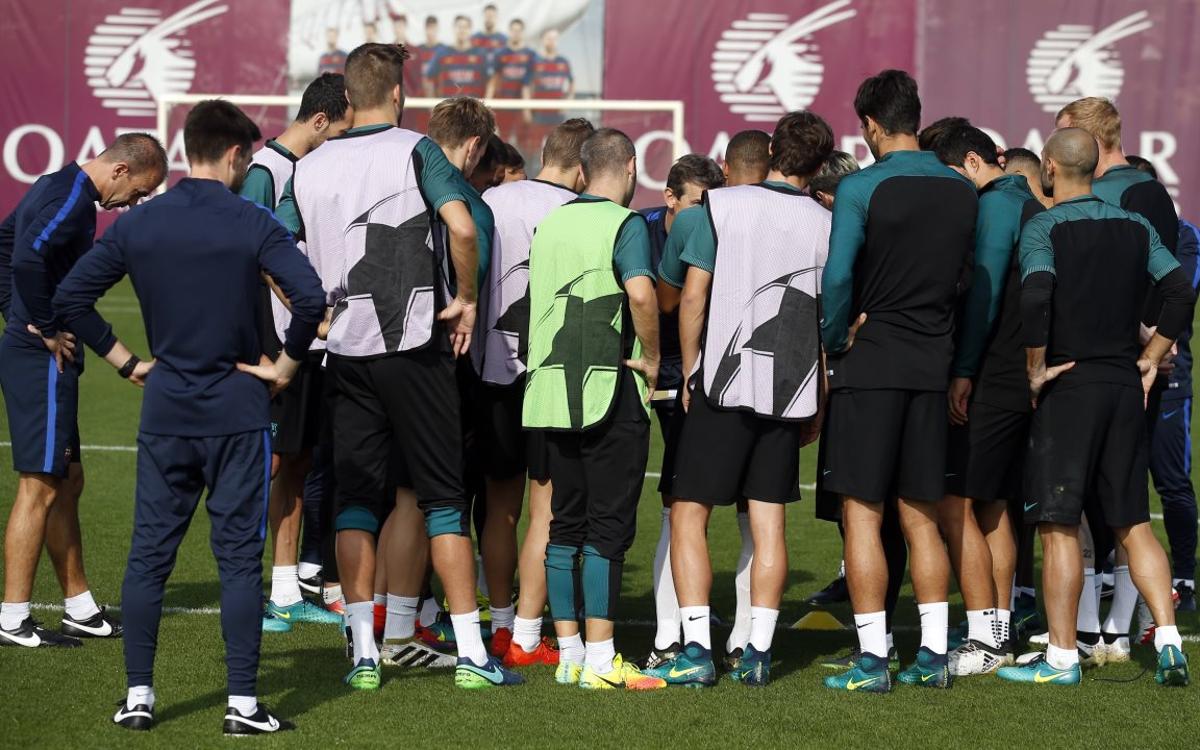 Luis Enrique calls on all 21 FC Barcelona players for Manchester City duty