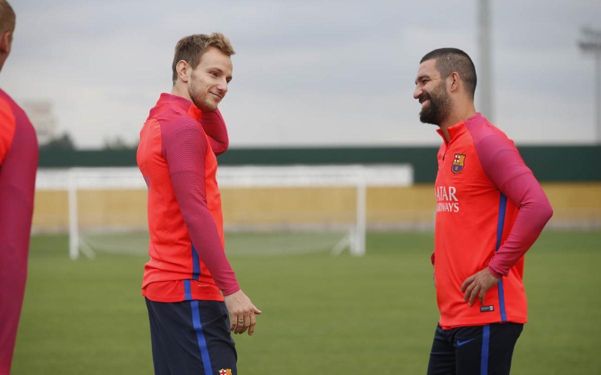 Training resumes at FC Barcelona ahead of Deportivo visit