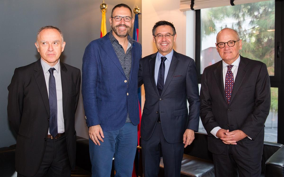 Renovación del acuerdo entre el Barça y el Institut Ramon Llull para la proyección exterior de la lengua y la cultura catalanas