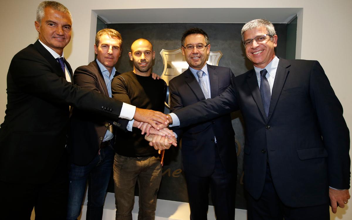 Mascherano signs contract extension, to stay with FC Barcelona through the 2018/19 season