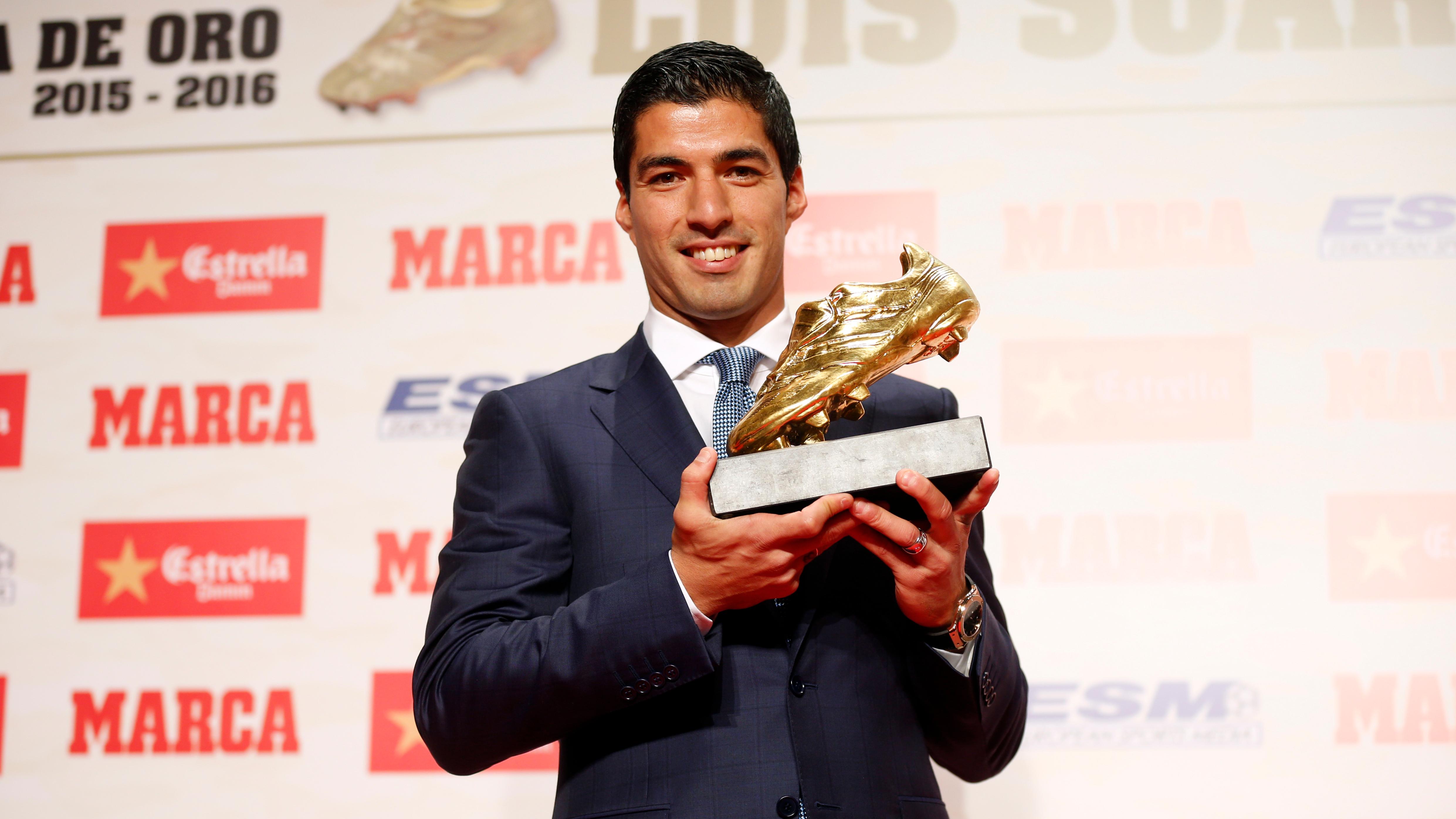 Luis Suarez features in the list of European Golden boot winners having won the award in 2013-14, 2015-16 | SportzPoint