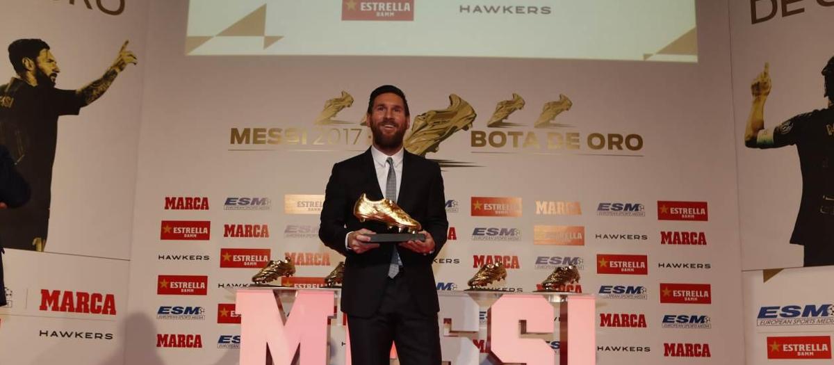 Leo Messi reçoit son 5ème Soulier d'Or Européen