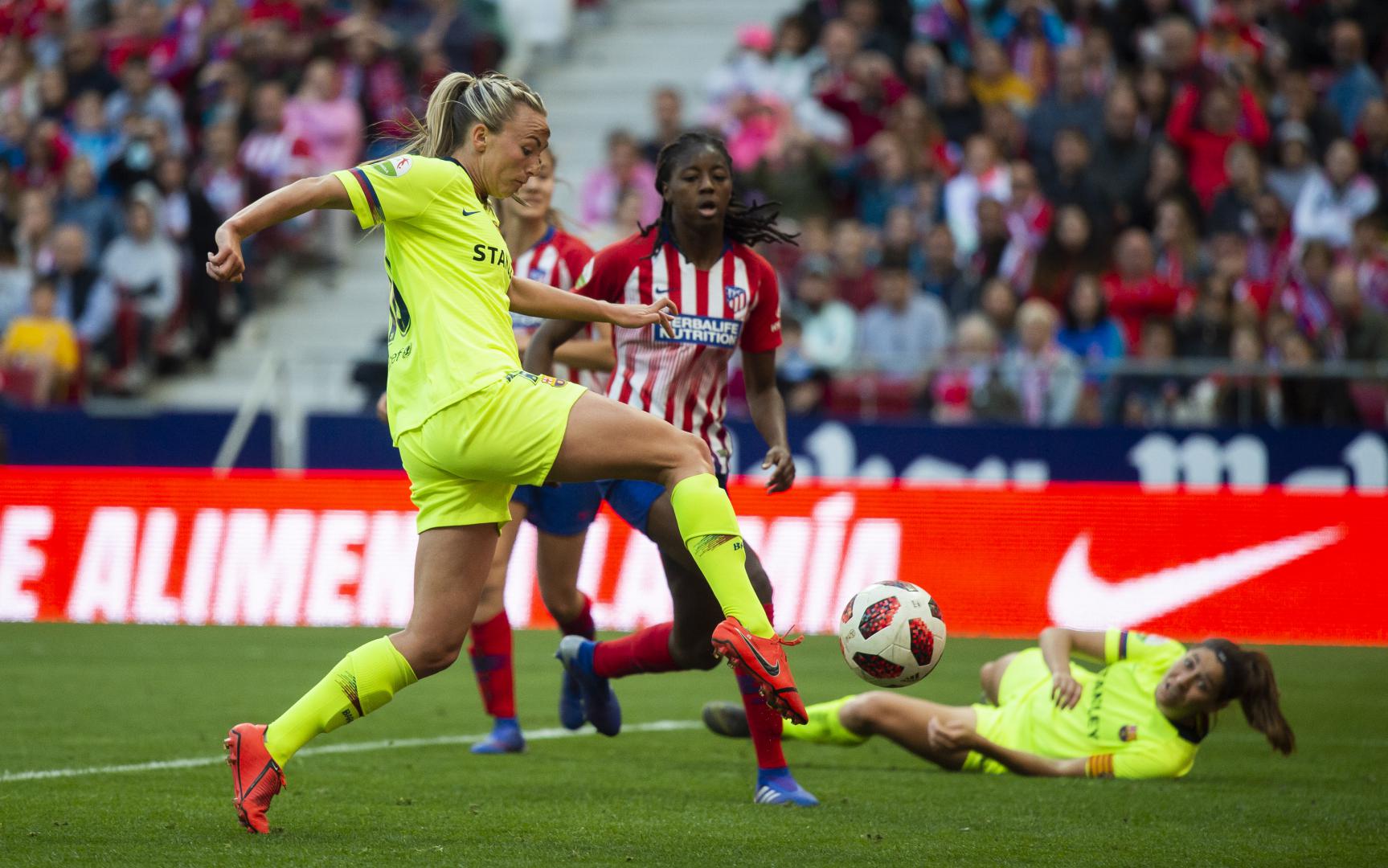 Barça Women Win In Front Of A Record Crowd