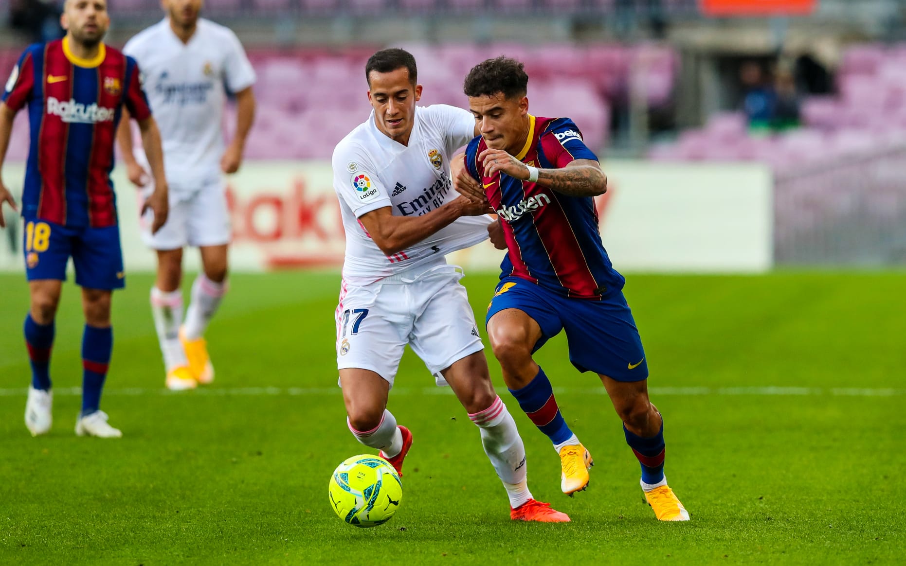 Футбол реал мадрид барселона. Футбольный клуб Реал Барселона. FC Barcelona real Madrid. FCB vs real; Madrid. El clasico History.