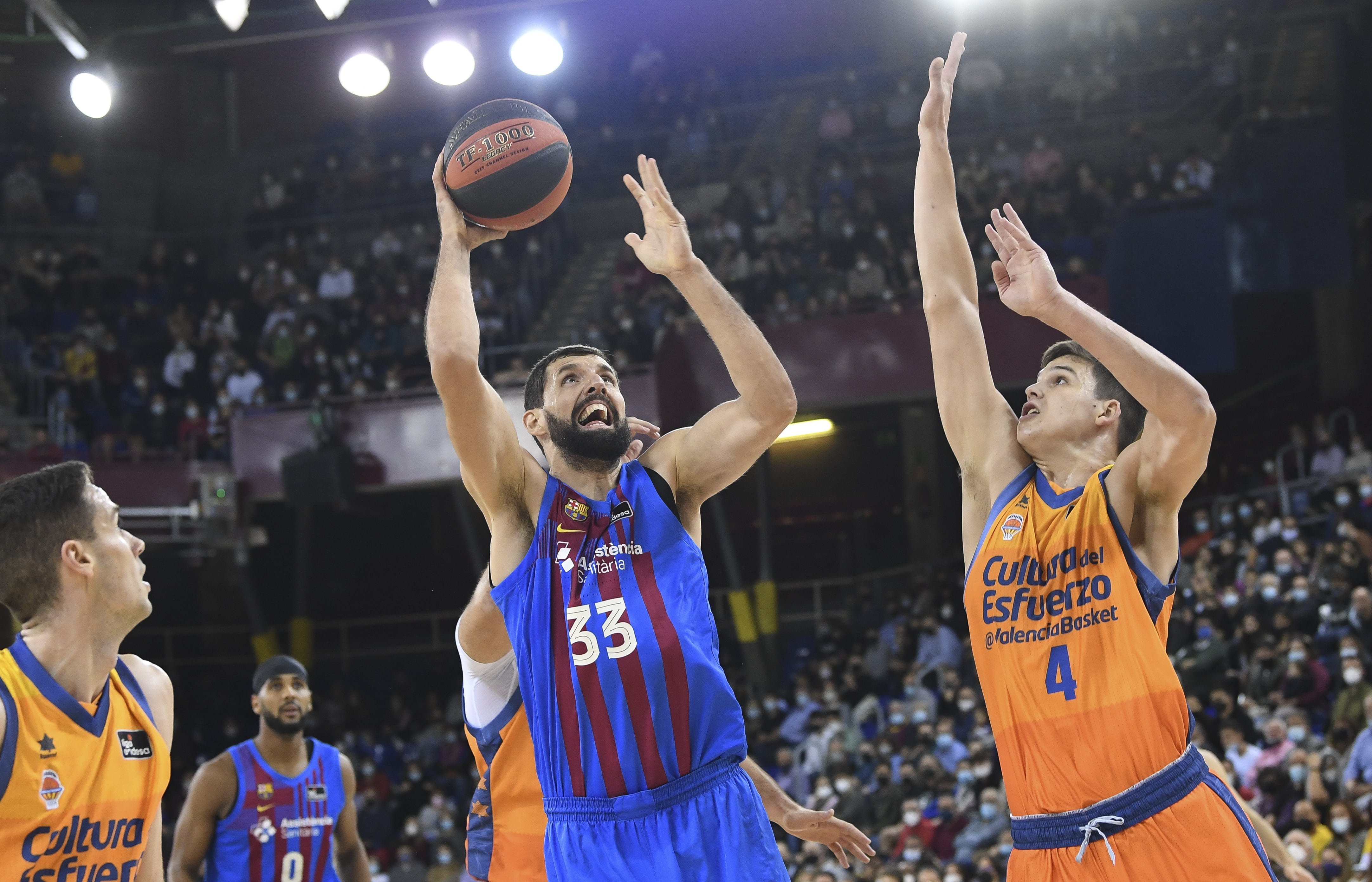 chauffør Styrke Ondartet tumor Barça 79–87 Valencia Basket: Unbeaten record comes to an end in the league