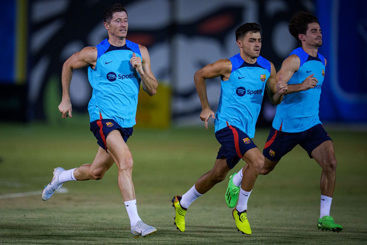 Xavi Et Lewandowski Protagonistes Du Premier Entra nement Las Vegas