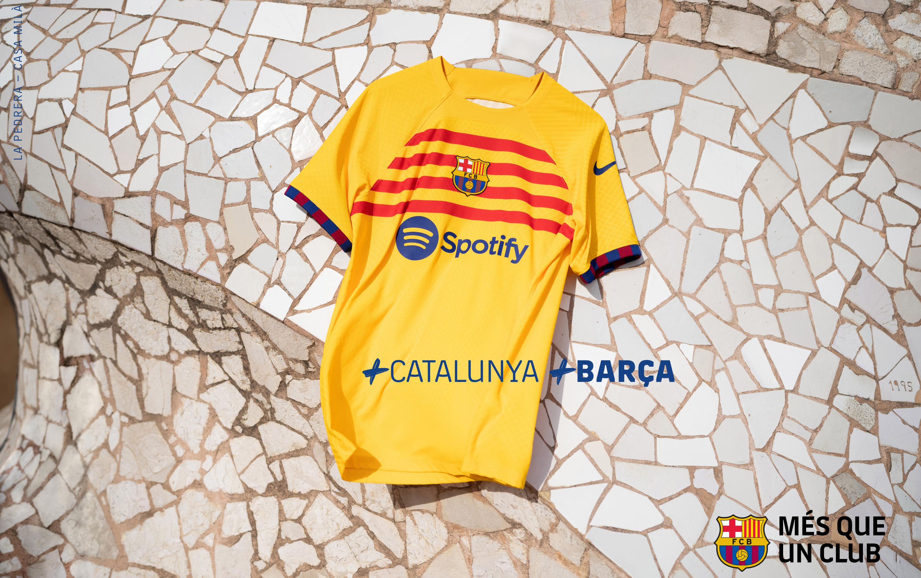 Barça pays tribute to its roots with the 'senyera' front and centre on the kit