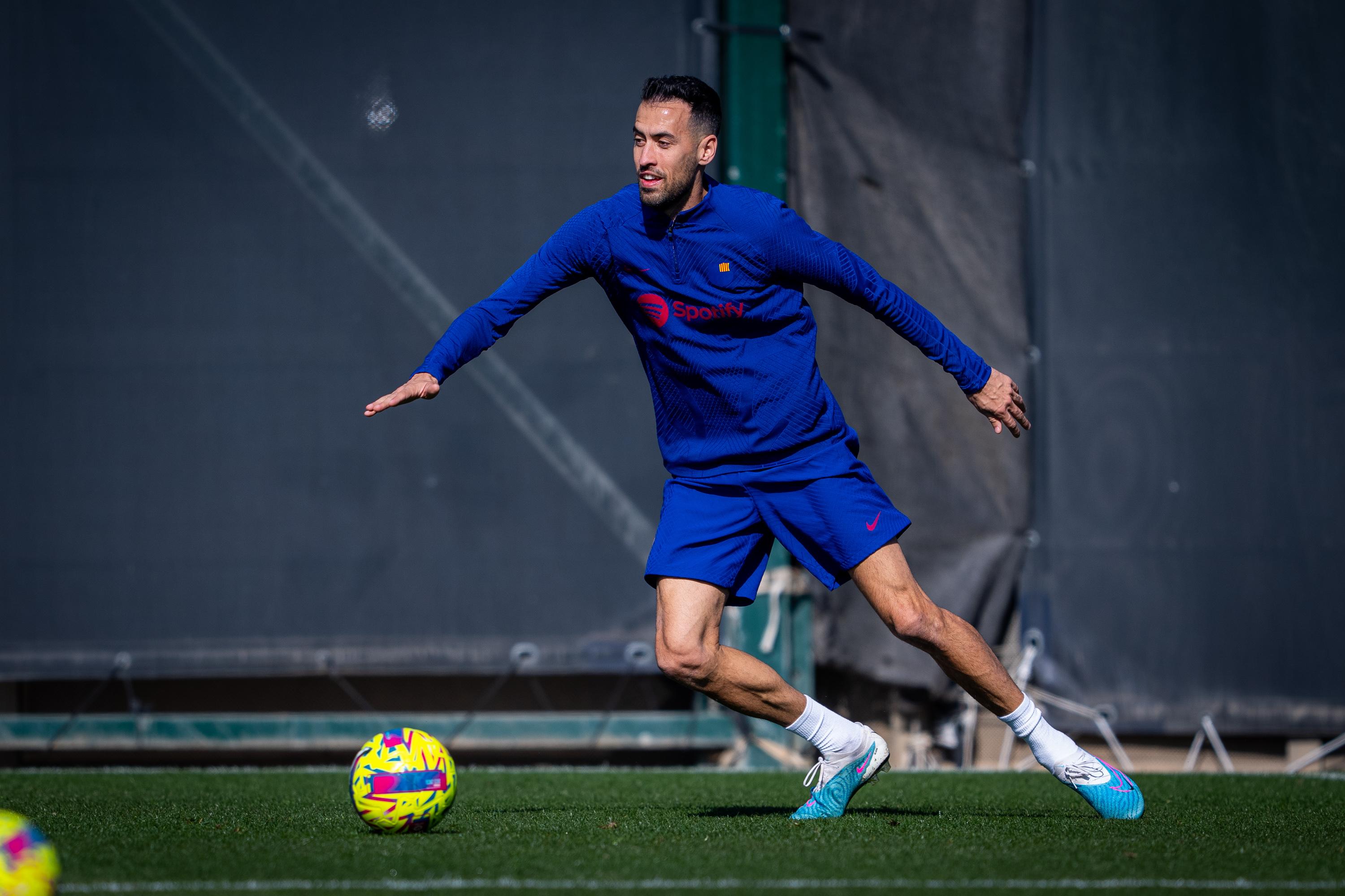 Sergio Busquets returns to the squad for Cádiz game