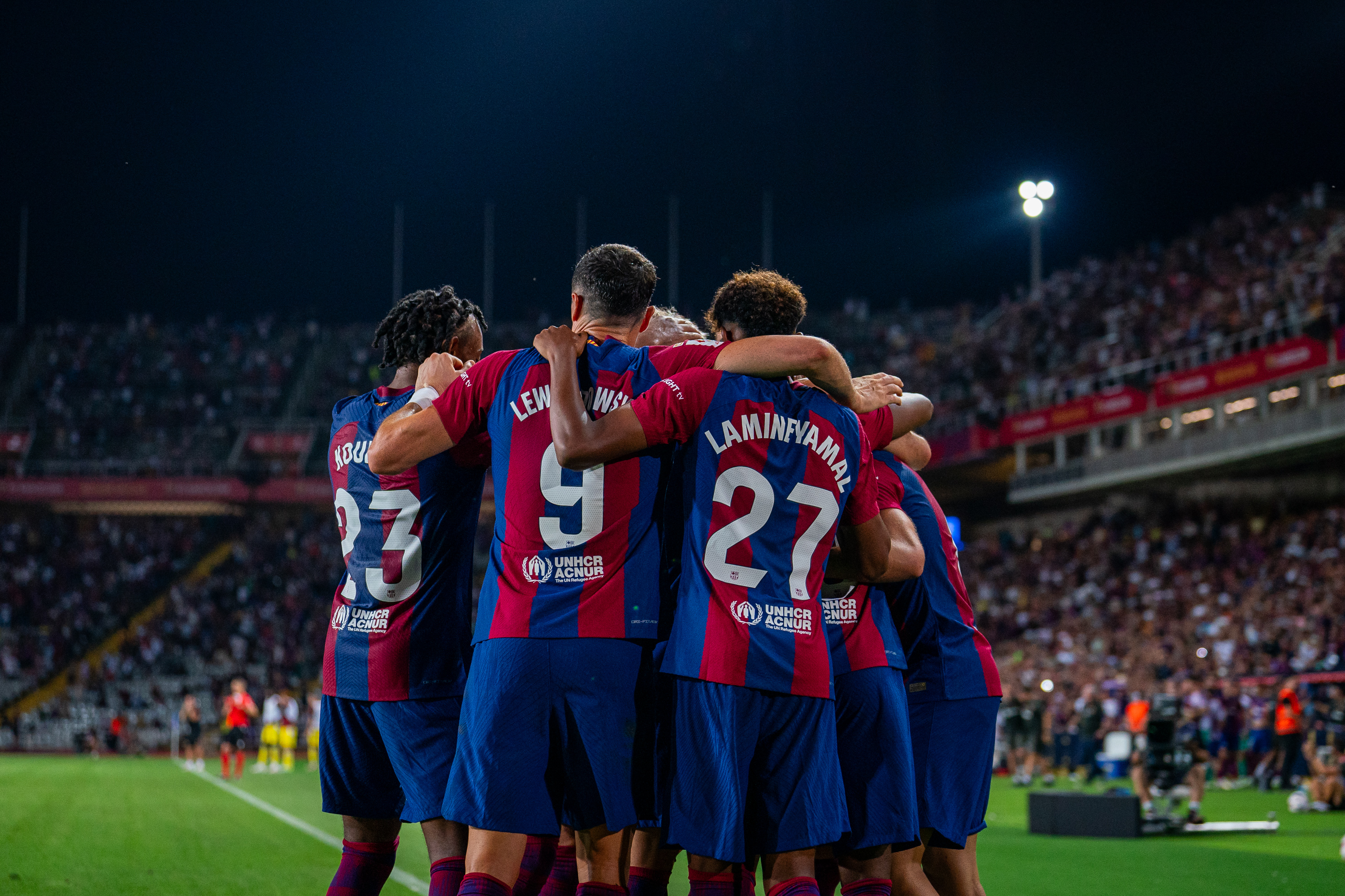 FC Barcelona 2-0 Cádiz Winning start to a new era
