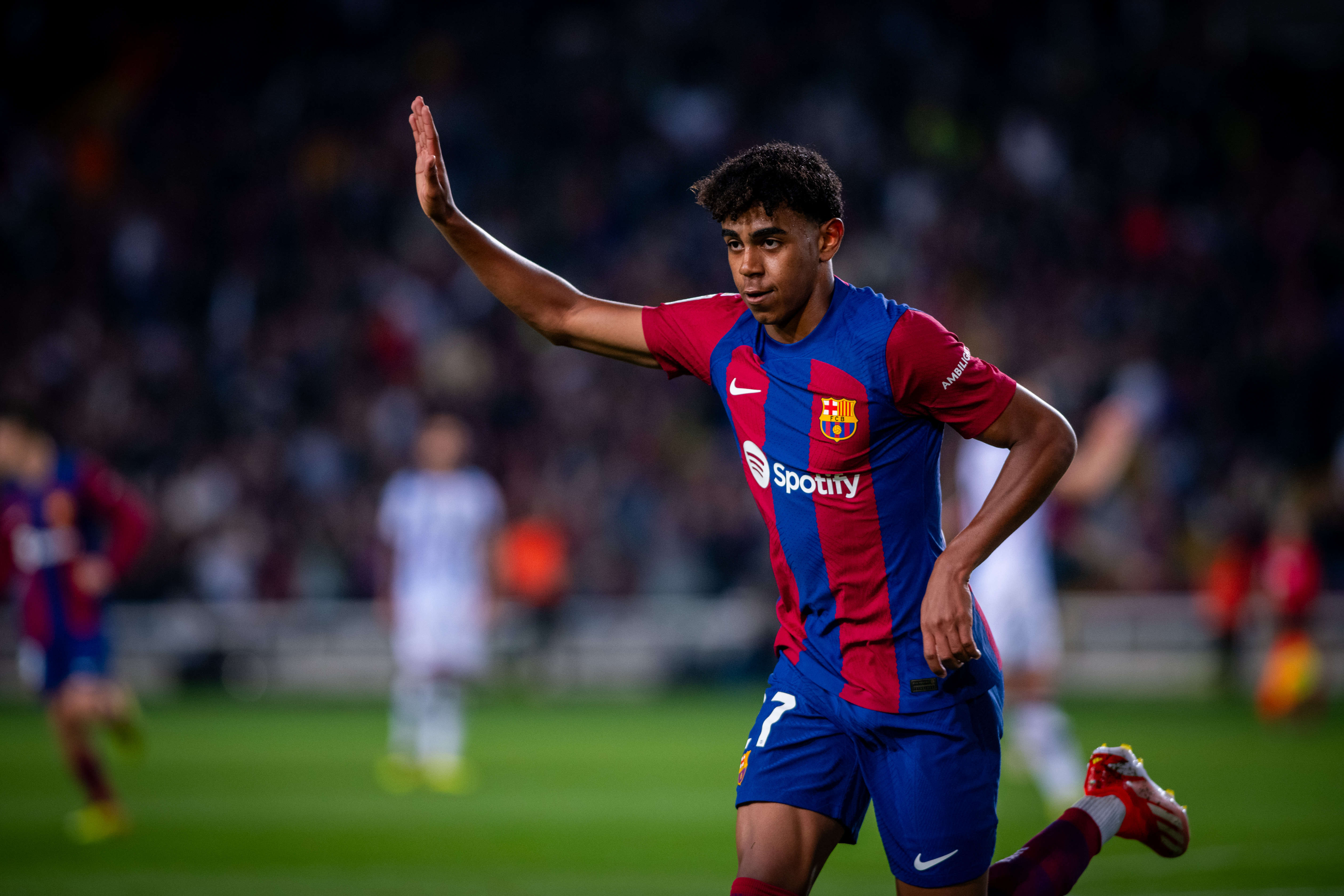 バルサ - レアル・ソシエダ: ラミネ・ヤマルに導かれ、勝利(2-0)