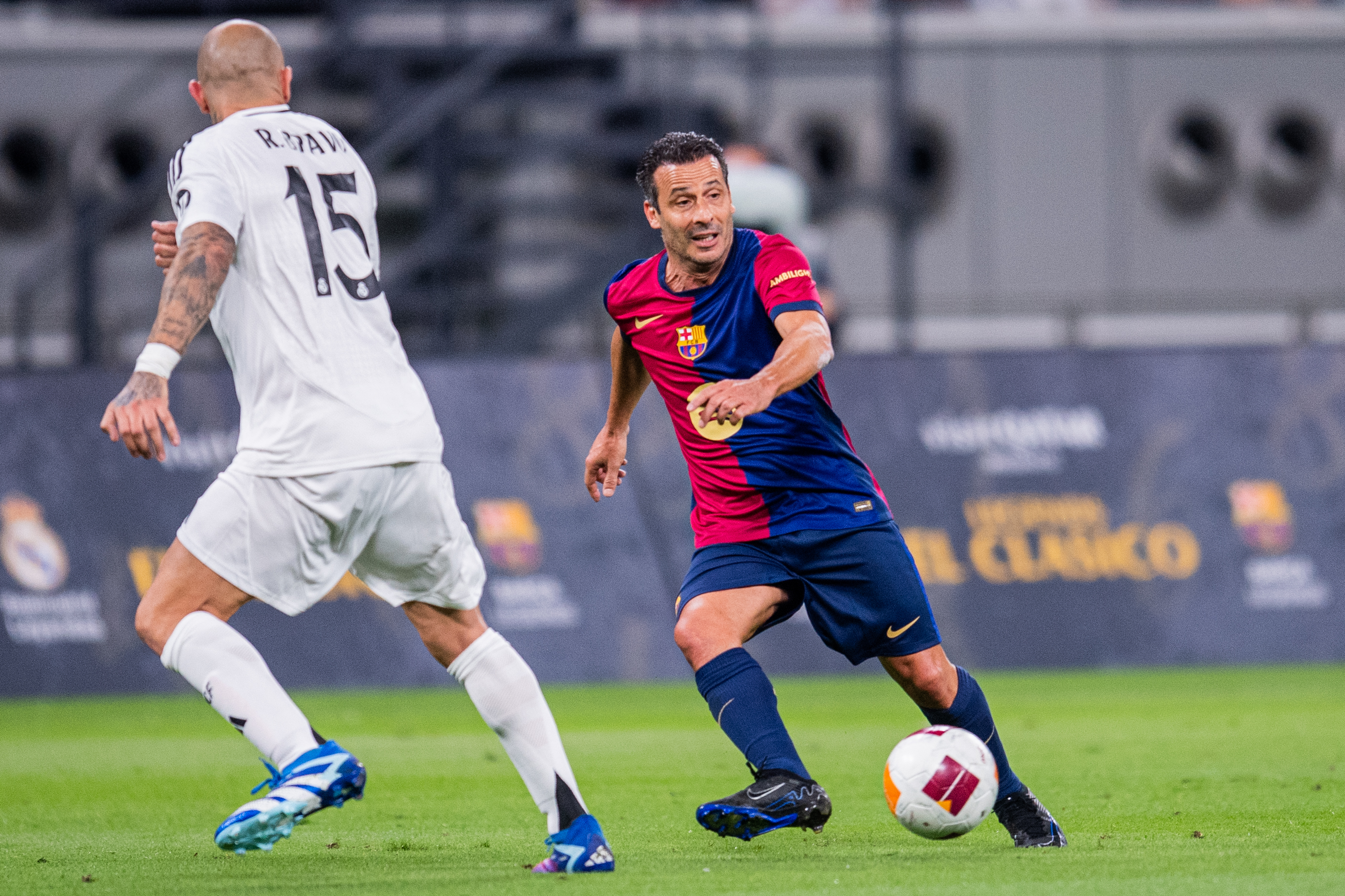 東京でバルサレジェンドを迎える準備完了