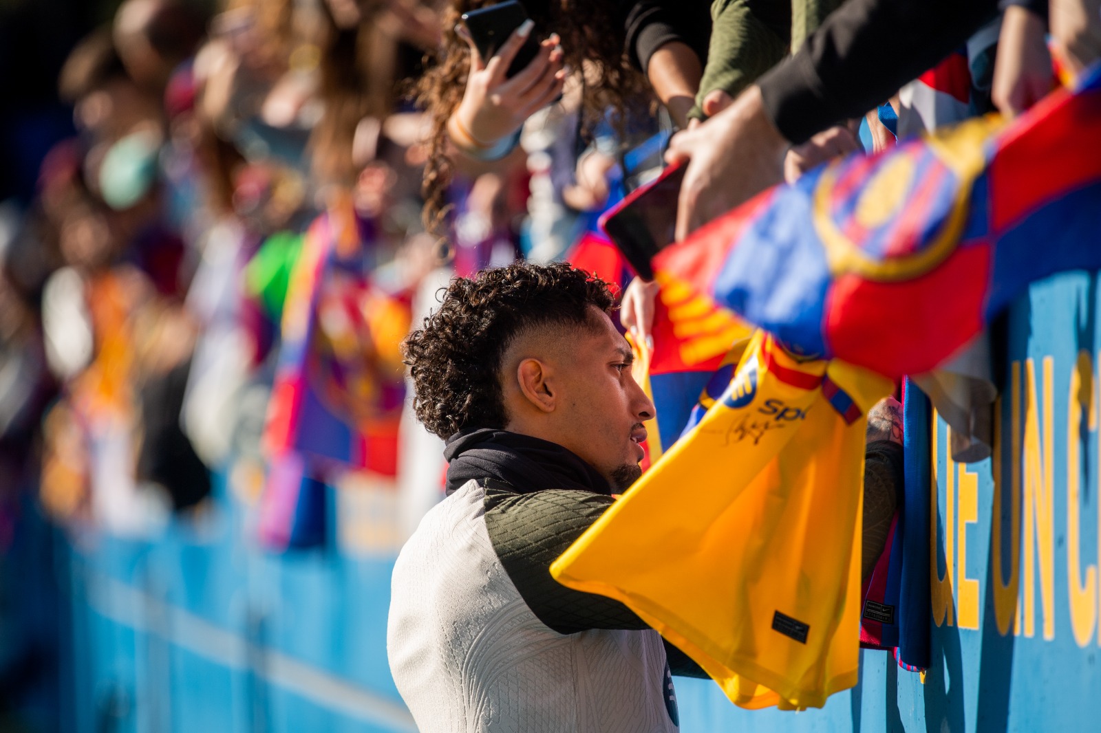 Major Update: Barcelona vs. Valencia Confirmed for Estadi Johan Cruyff Major Update: Barcelona vs. Valencia Confirmed for Estadi Johan Cruyff