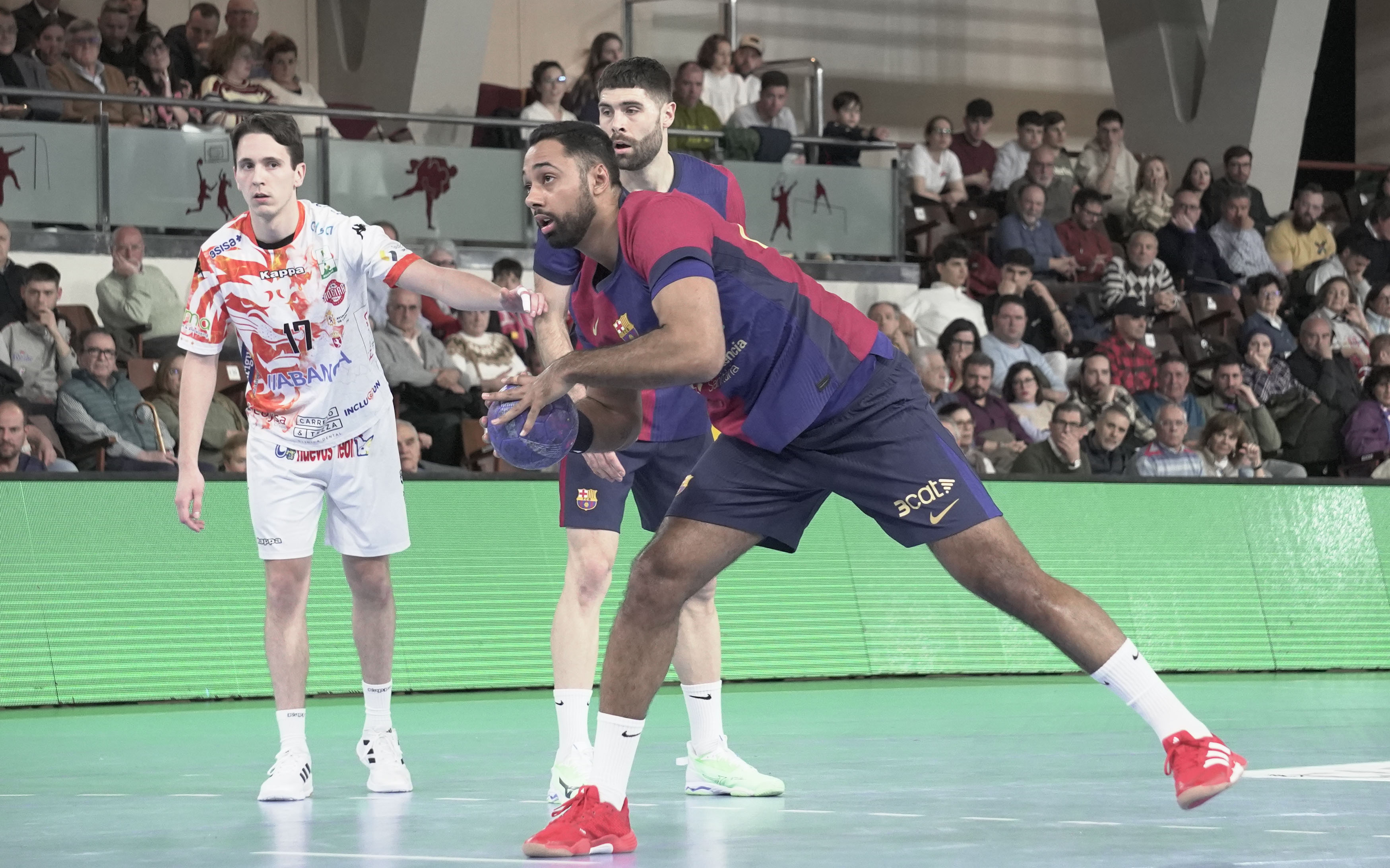 AdemarLeón30-35Barça：もう1つの前進