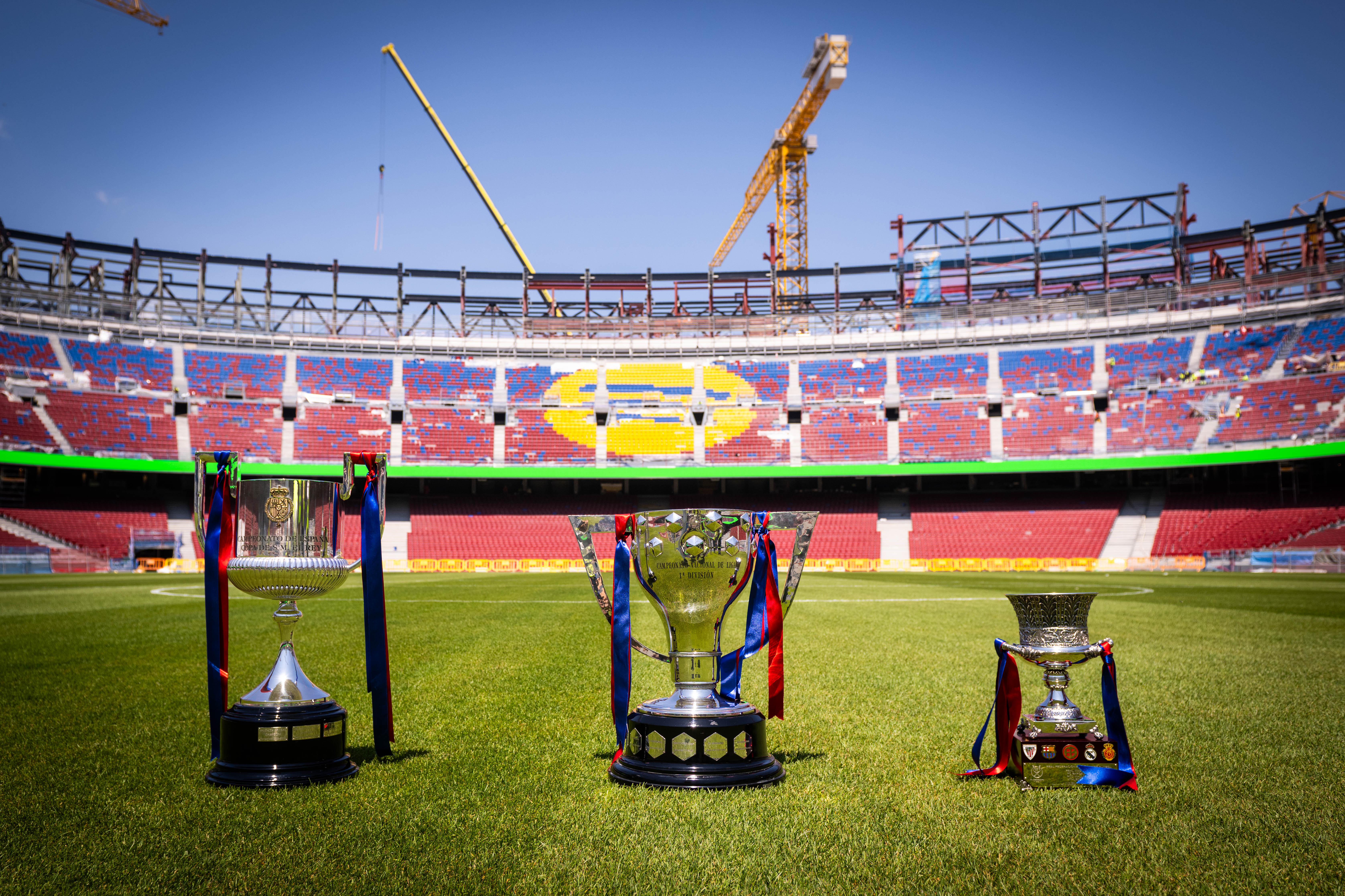 FCバルセロナ 三冠記念リング FCバルセロナ 三冠記念リング - メルカリ