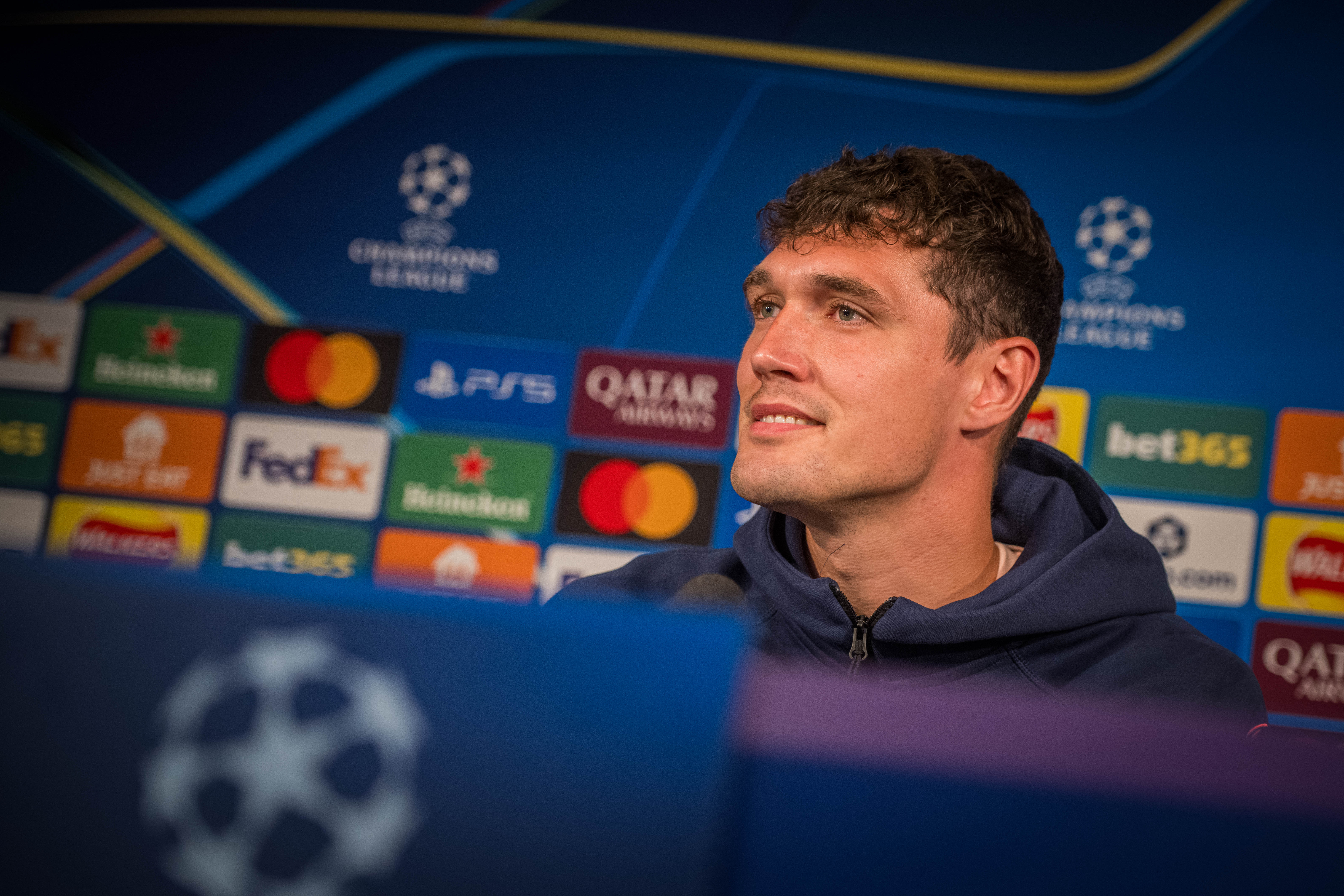 【人気/希少】チェルシーFC アンドレアス・クリステンセン ユニフォーム メンズアンドレアス・クリステンセン#15青赤ホームシャツ2025/26