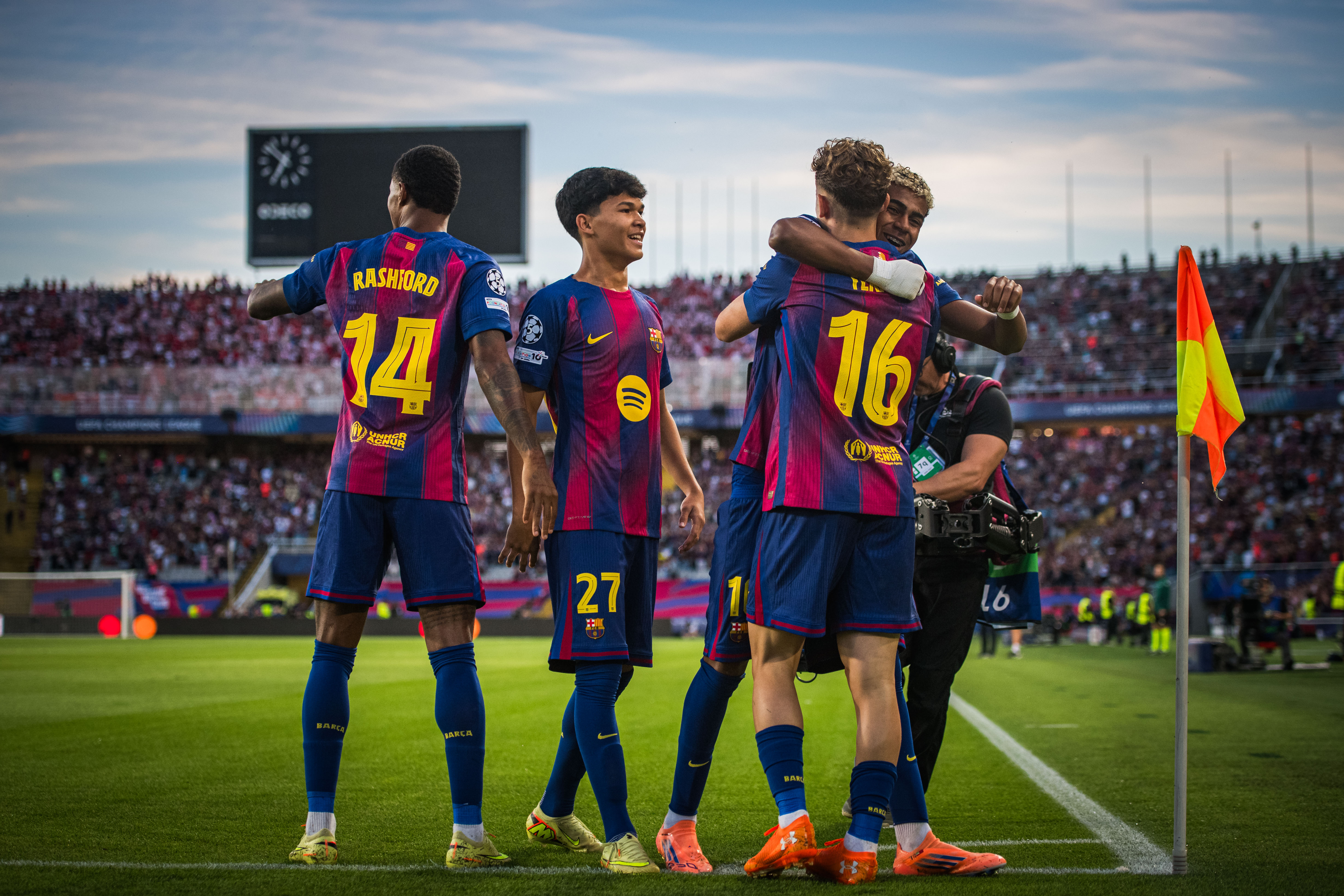 バルサ6 -1 オリンピアコス:クラシコ前のゴールラッシュ