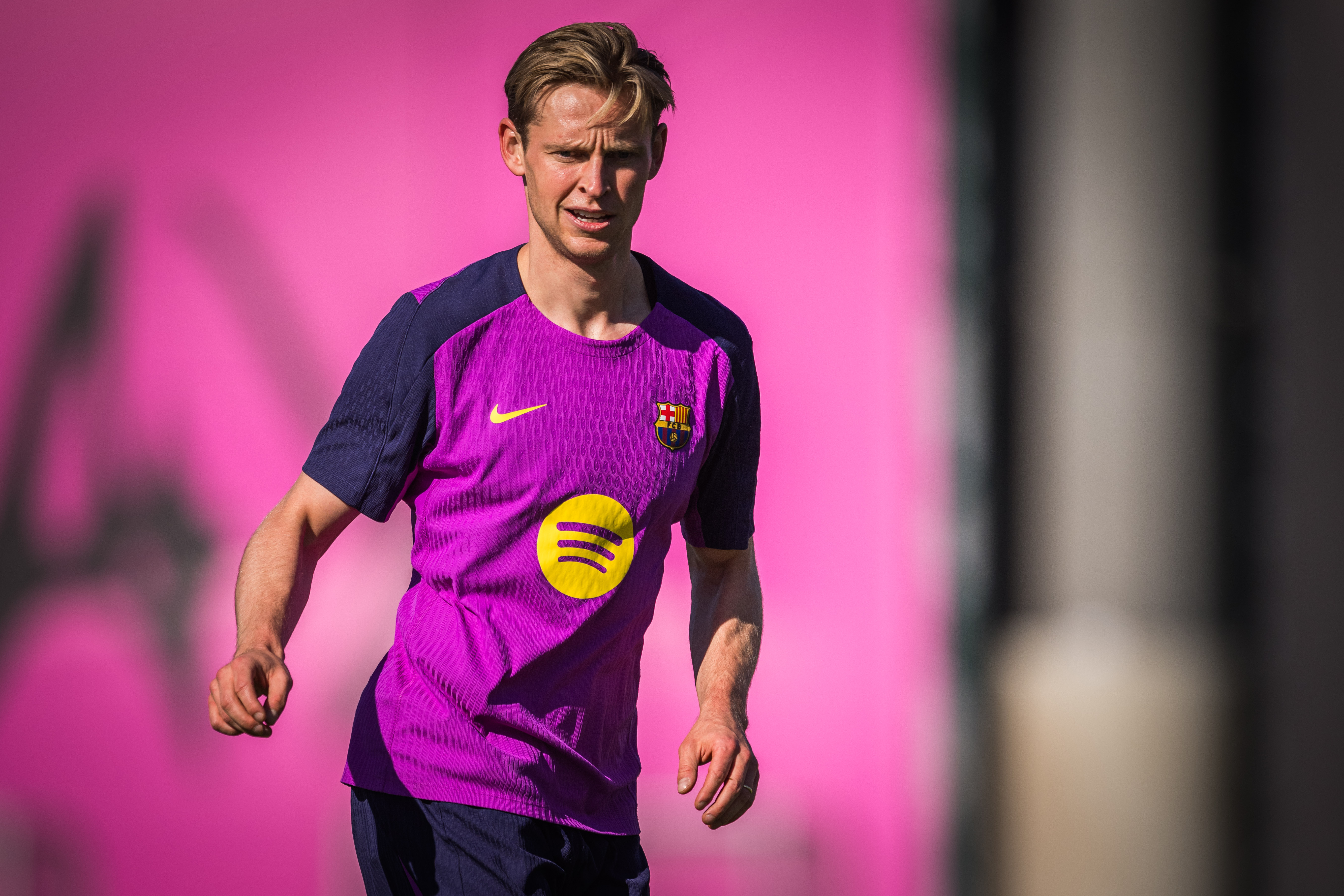 FC Barcelonaのクラシコ限定エドシーラン、ペドリ選手の8番 サイズM FC