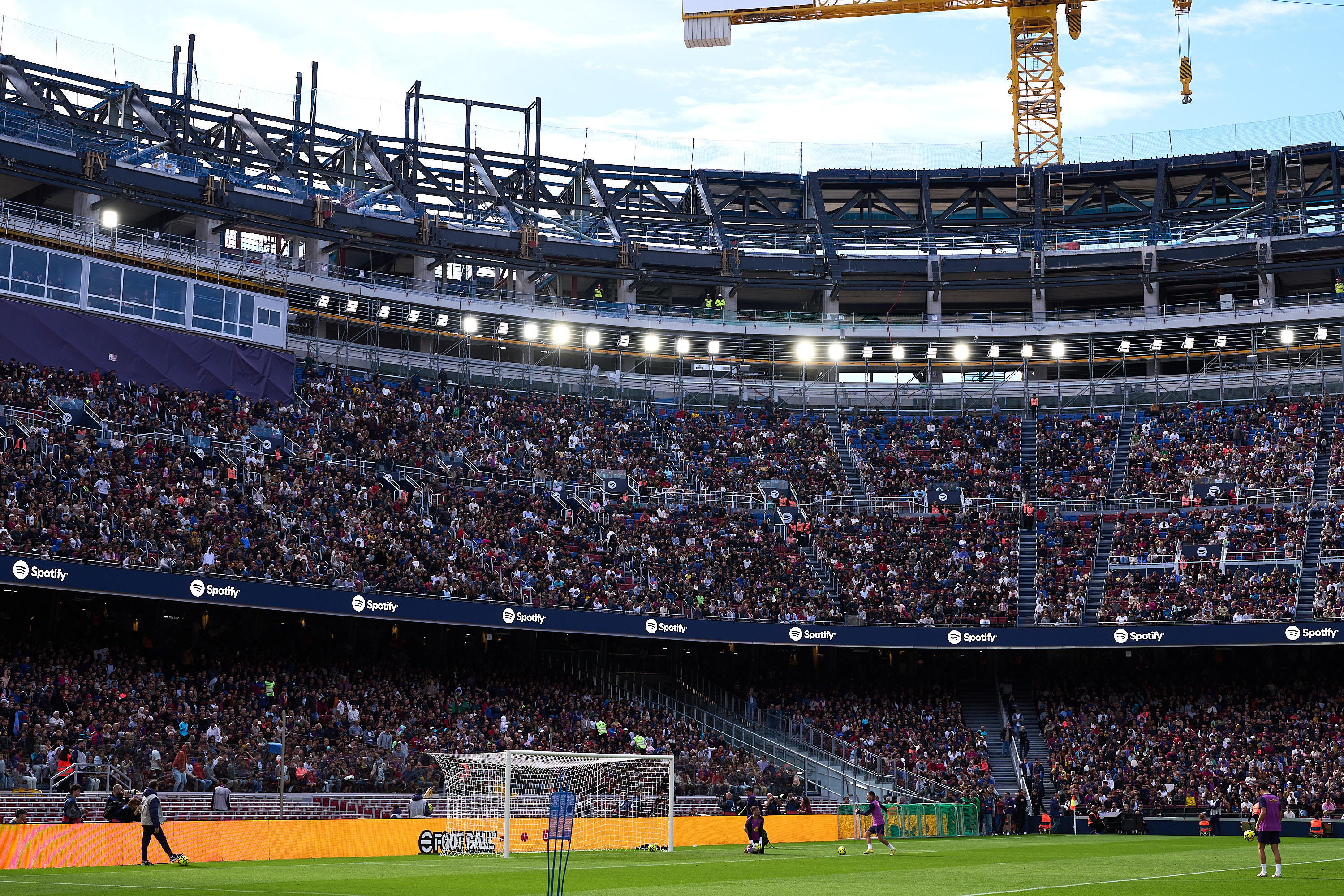 Mobility recommendations for FC Barcelona v Eintracht Frankfurt