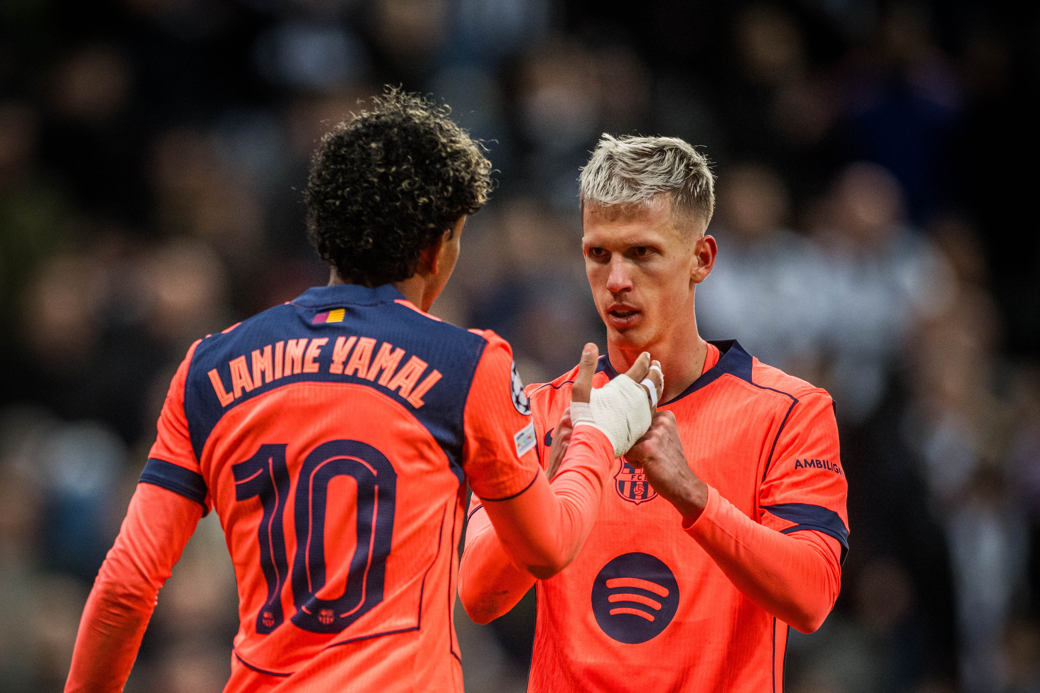 ニューカッスル - FC バルセロナ: 千金のドロー（1-1）