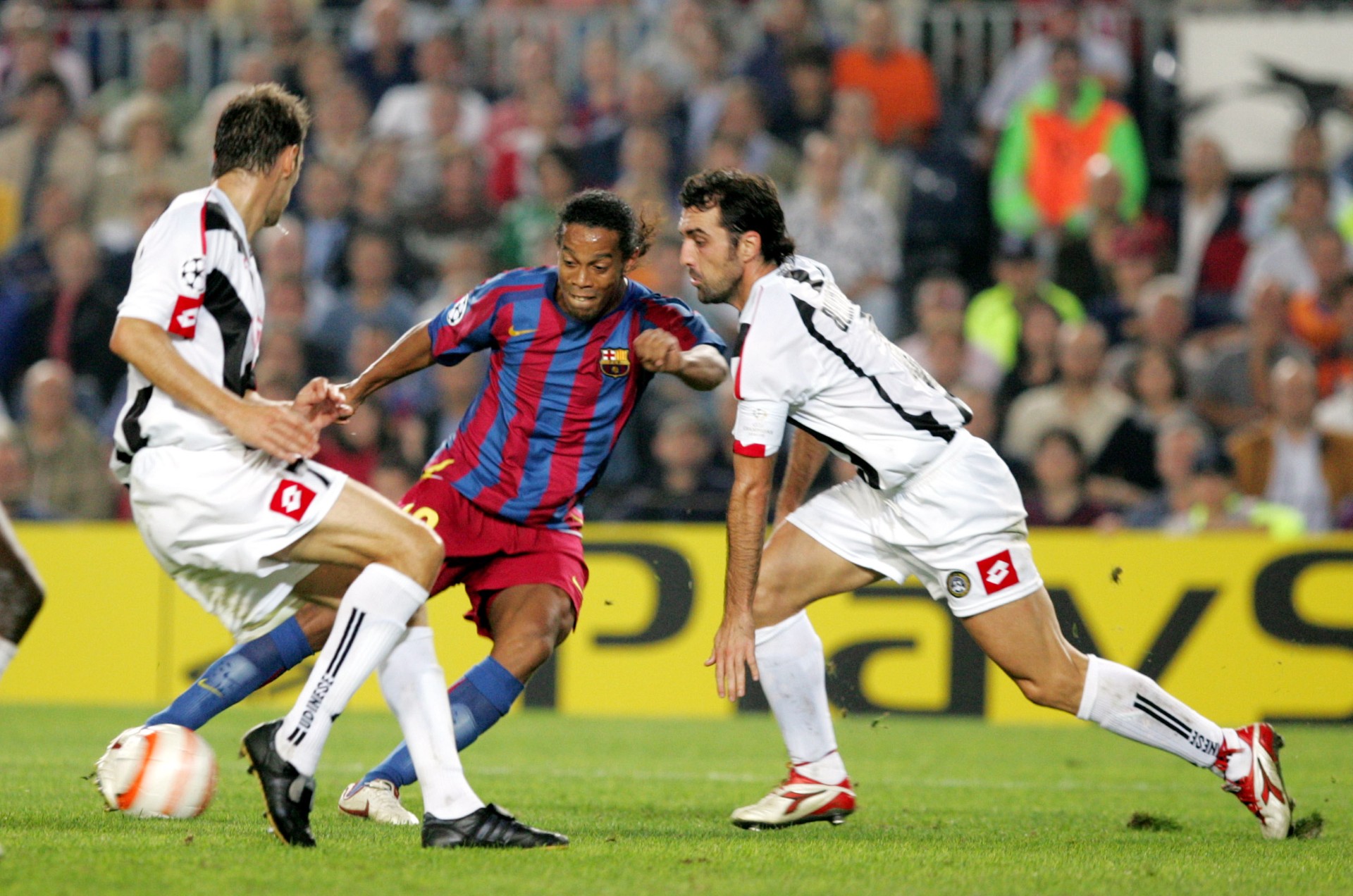 www.fcbarcelona.com