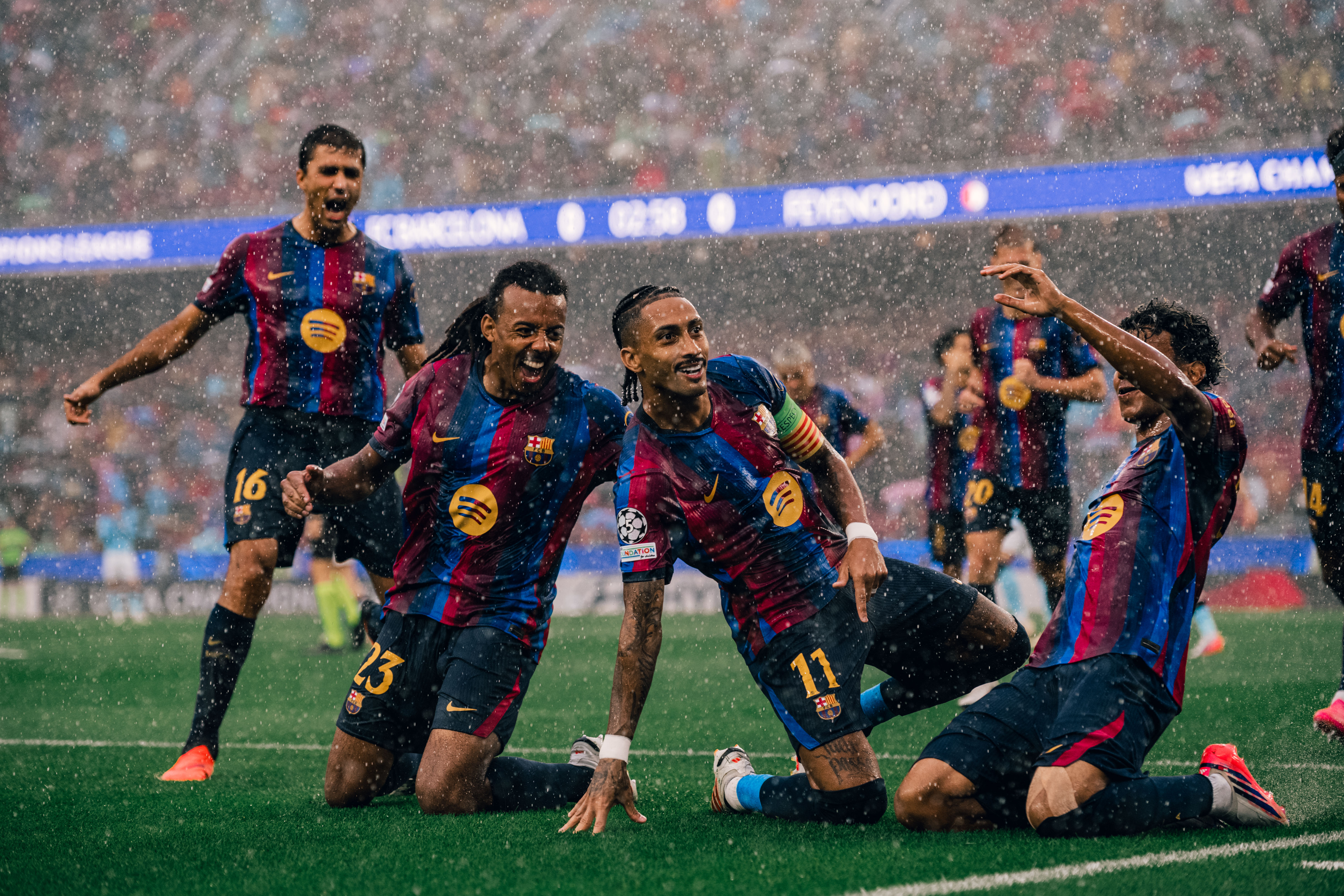 FC Barcelona 5-1 Feyenoord: Dancing in the rain