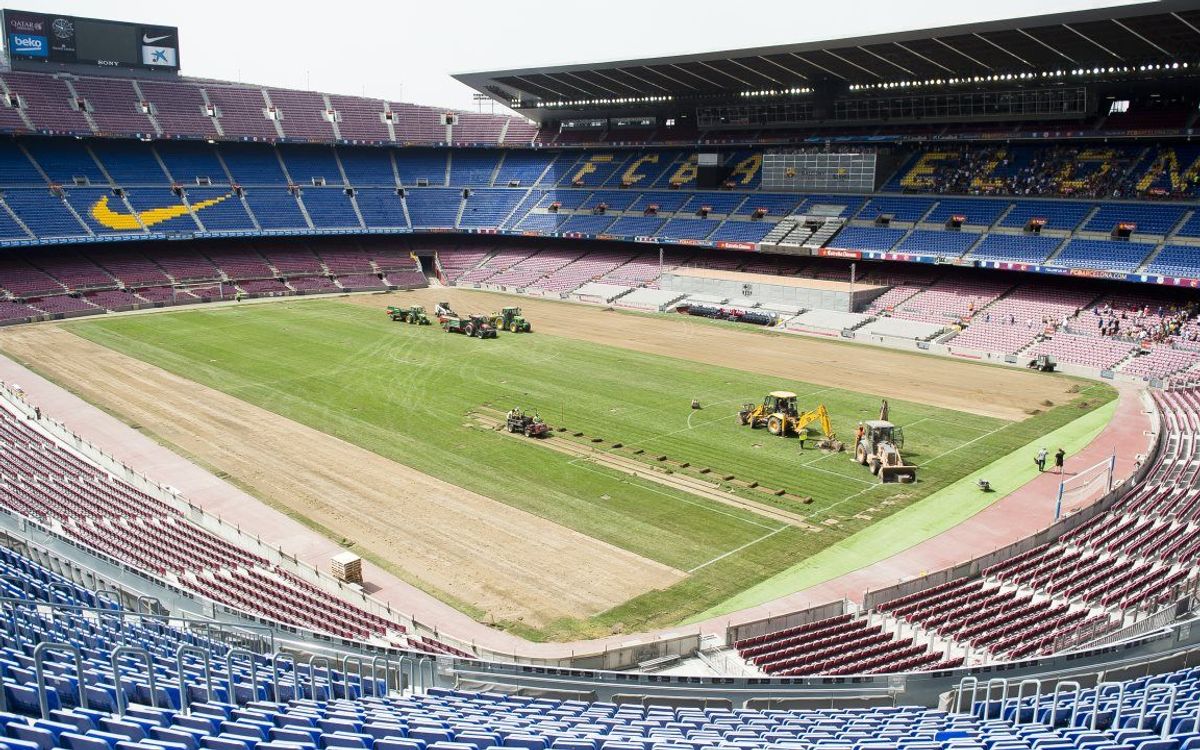 Camp Nou begins process of changing to hybrid grass playing surface