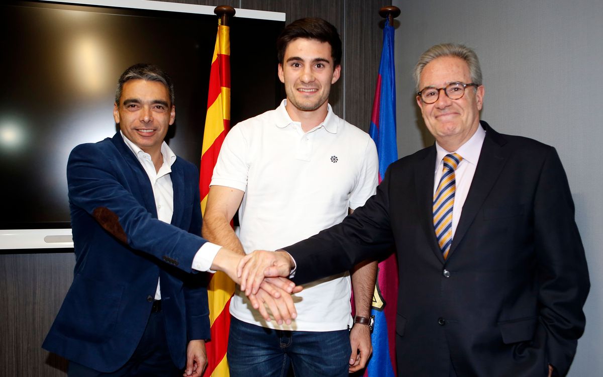 Xemi and Moisés sign for FC Barcelona B