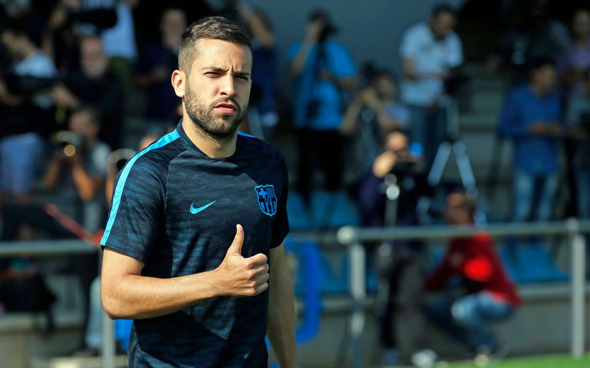 Jordi Alba in but Adriano out of squad to face Bayer Leverkusen