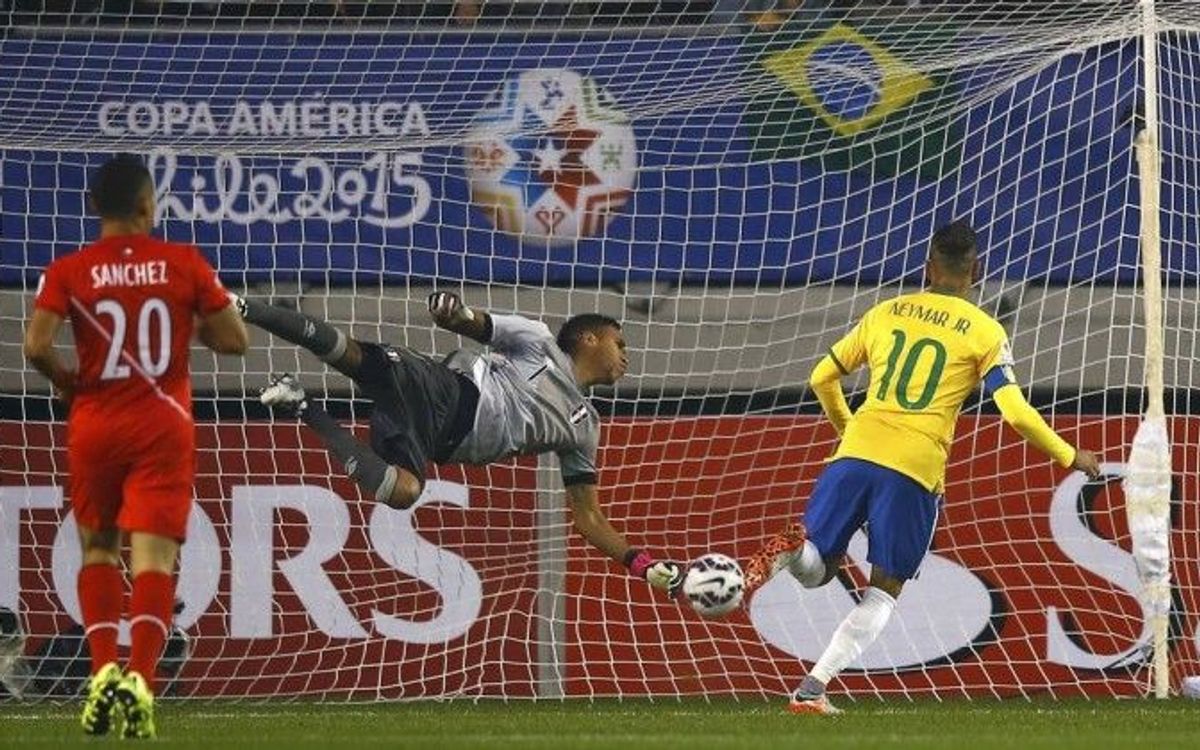 Neymar Leads Brazil To Last Minute Win Over Peru 2 1