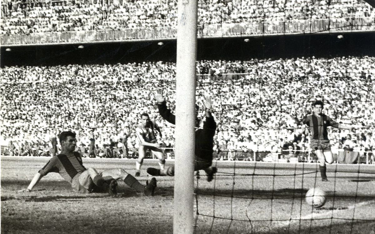 Kocsis scores one of two goals in the Spanish Cup Final / ALFREDO ANGUITA