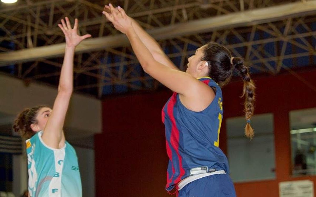 El bàsquet femení guanya i continua somiant (60-54)