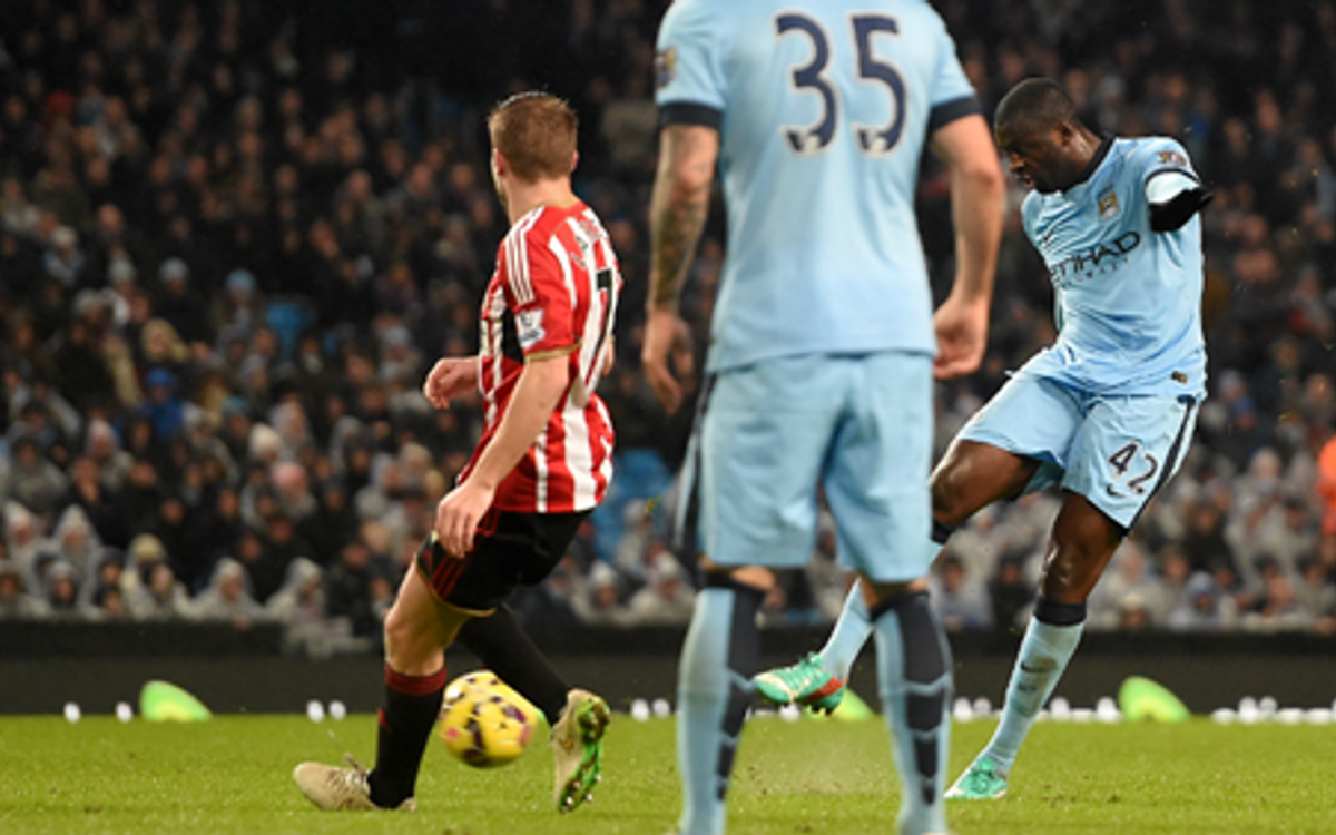 Man City go joint top of the Premiership (3-2)