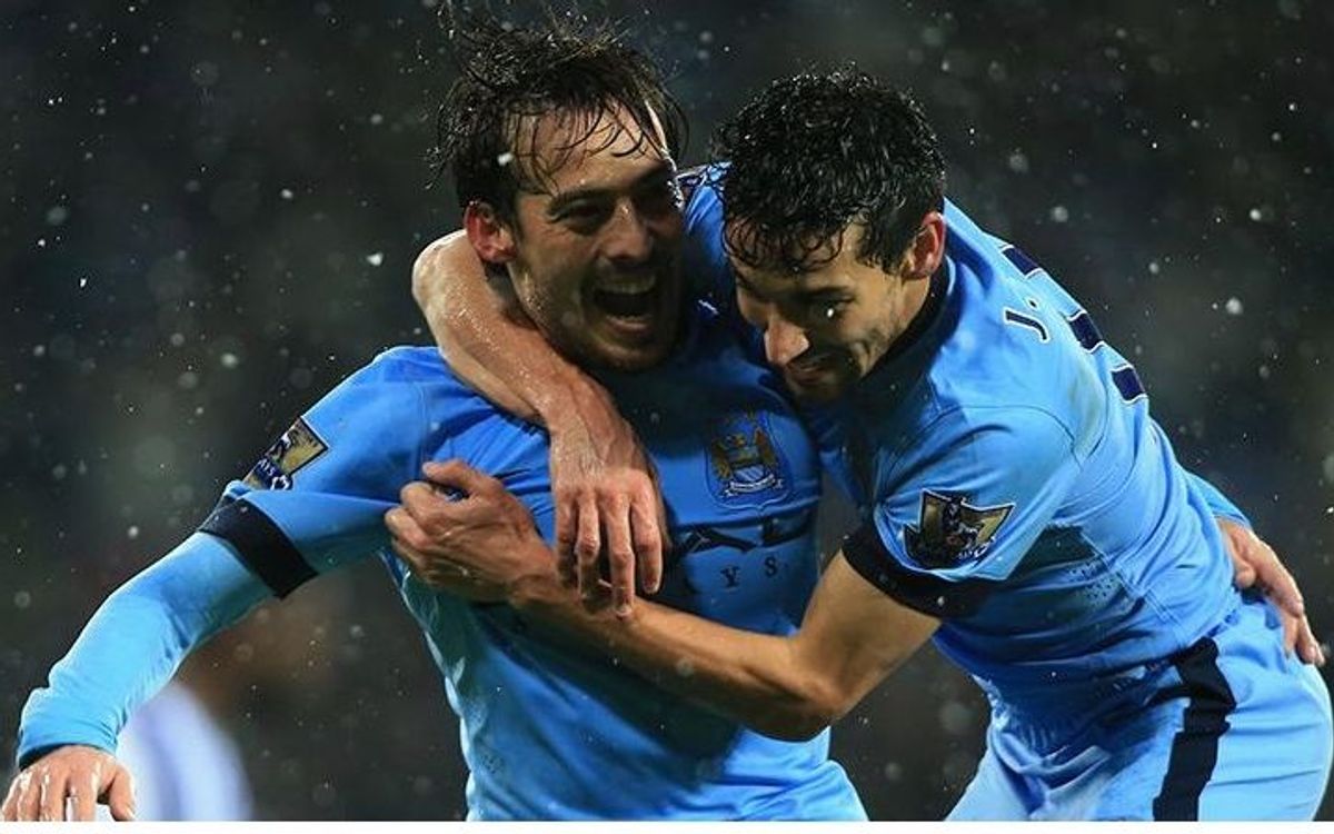 Manchester City get 3-1 victory in the snow