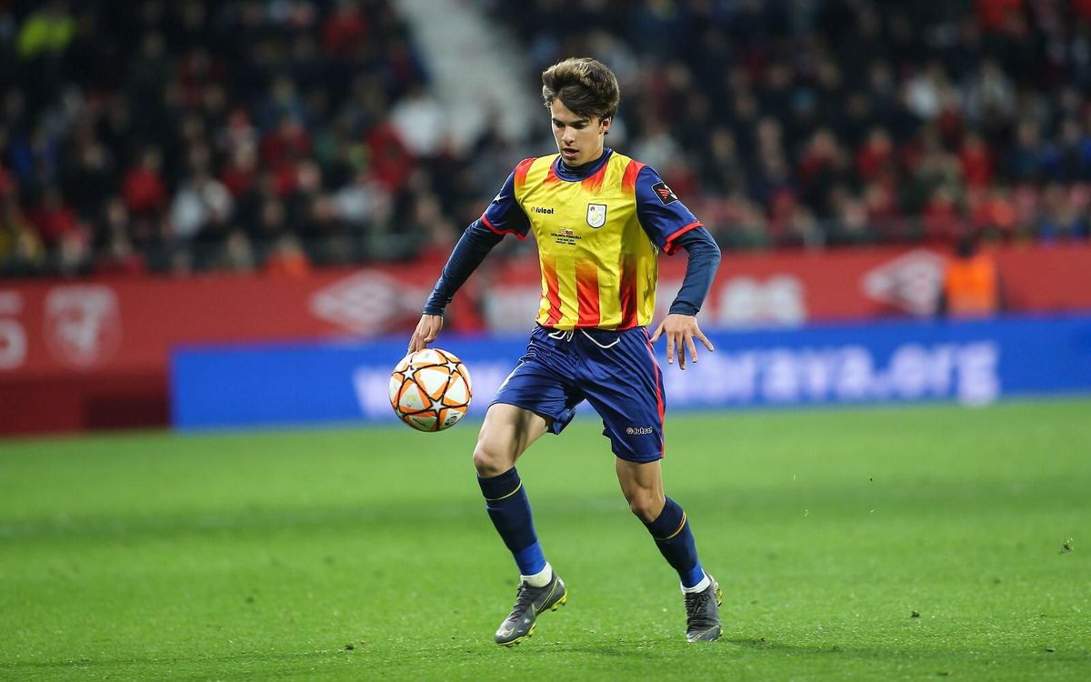 Riqui Puig ha debutat amb la selecció catalana absoluta - FCF