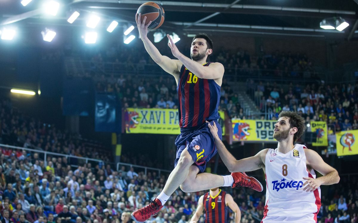 FC Barcelona - Olympiacos: Un 10 per a Navarro (70-58)