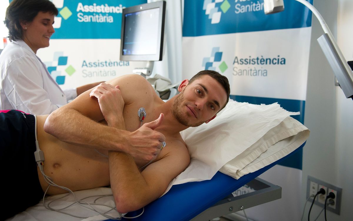 Vermaelen passes medical tests