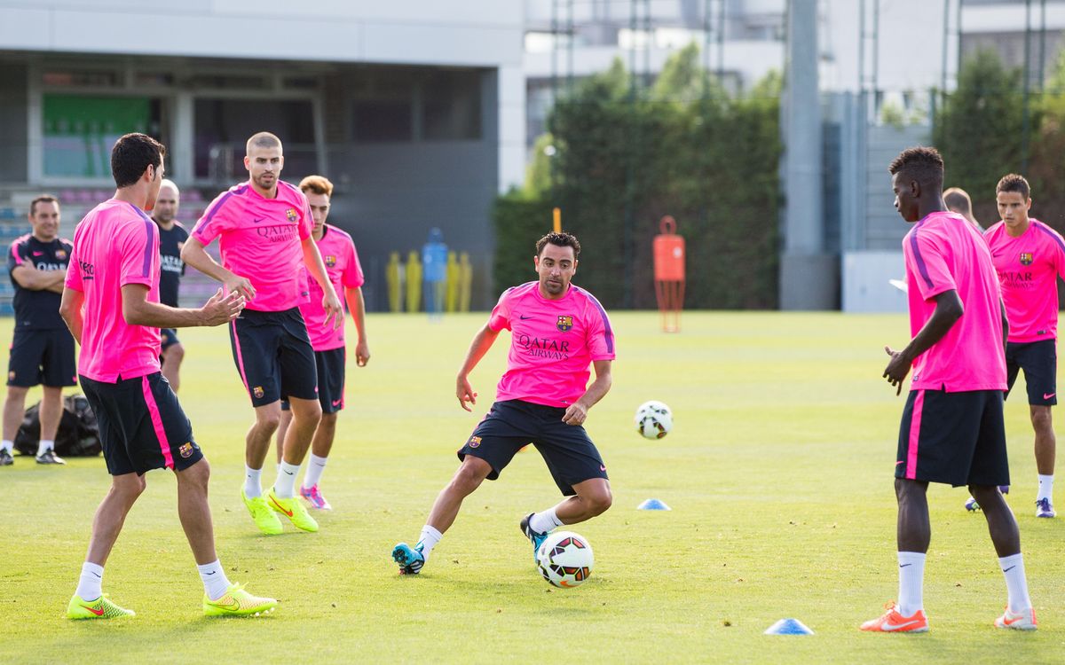 FC Barcelona internationals return to training