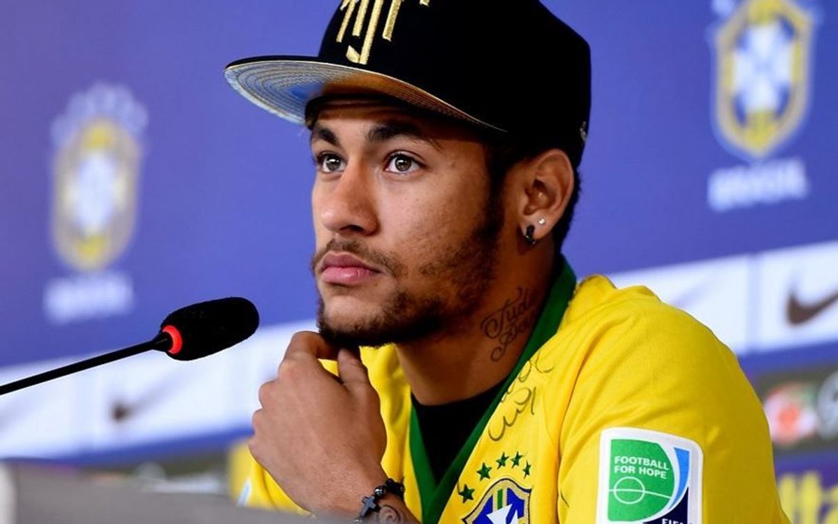 Neymar shows support for Messi and Mascherano