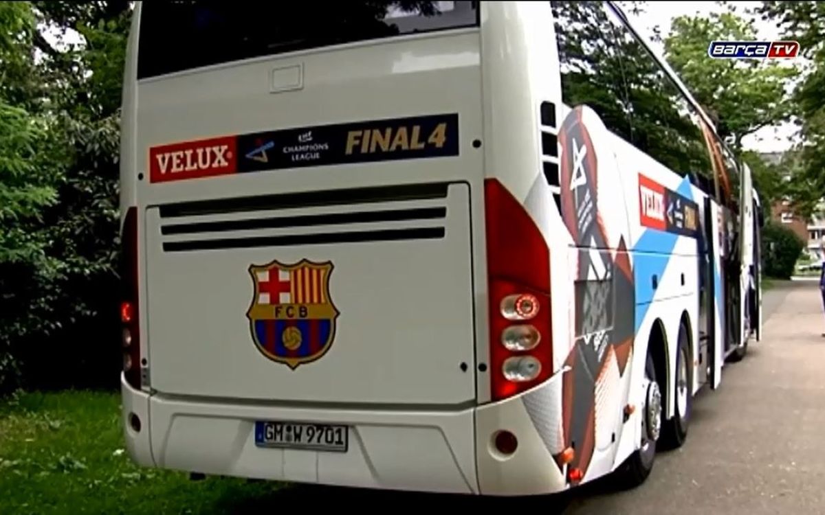 FC Barcelona mode of transportation in Cologne