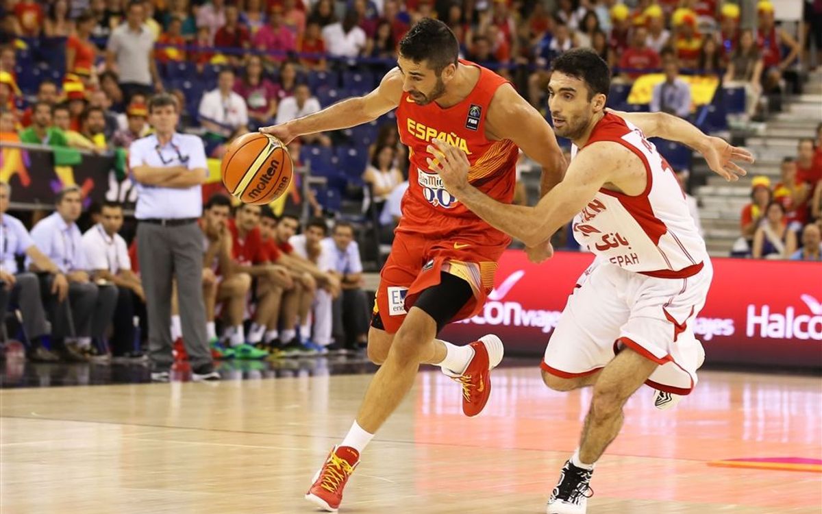 Contundent victòria d'Espanya en el seu debut al Mundial (60-90)