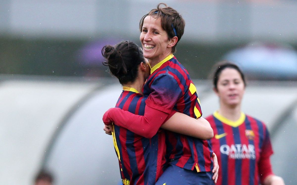 Sonia Bermúdez scores a goal a la Leo Messi